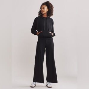RHONE Black Ripple Sweatpant